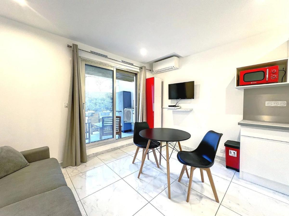 Superbe Studio Terrasse Centre Ville Et Plages A Pieds Cannes Exterior foto